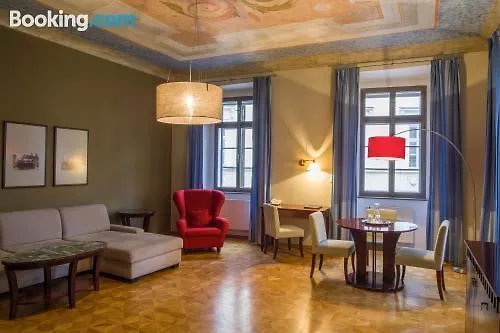 براغ Orea Place Charles Bridge